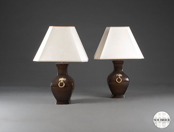 Pair of Chinese lamps