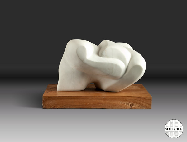 Sculpture nuage en marbre blanc