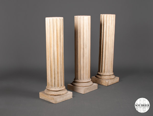 Trois colonnes 