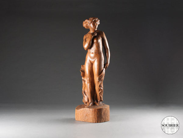 Statue de femme par Yver