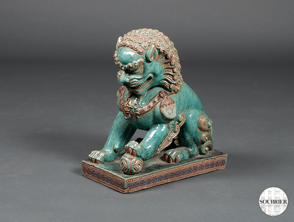 Sculpture verte chinoise d'un lion