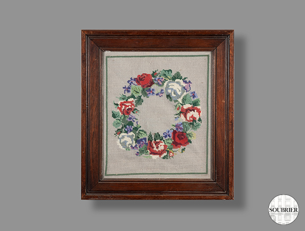 Tapestry wreath