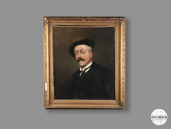 Portrait of a man with a beret