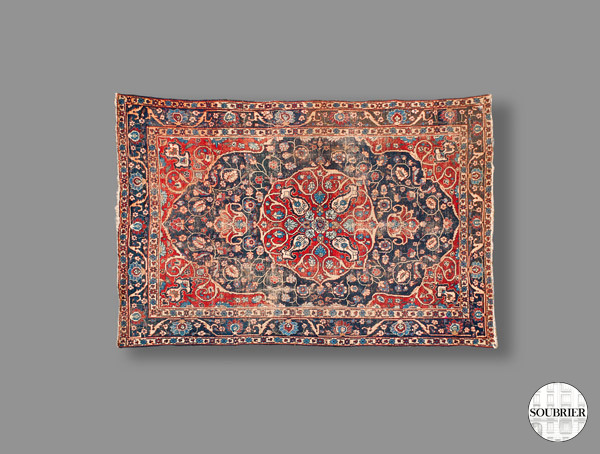 Tapis d'Orient ancien usé