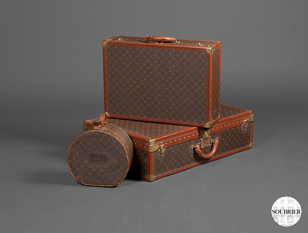 Set of Louis Vuitton suitcases