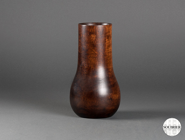 Vase en bois