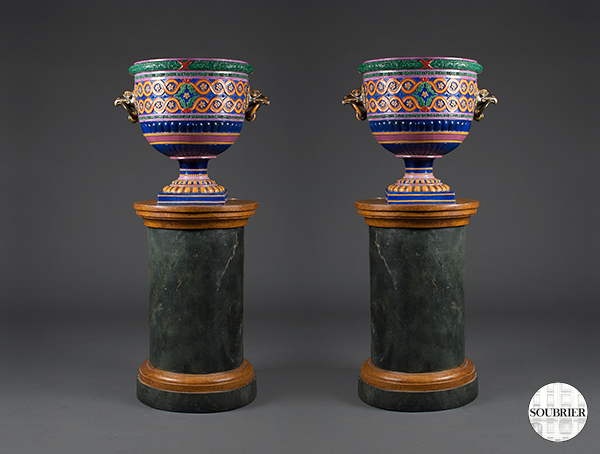 Polychrome pots