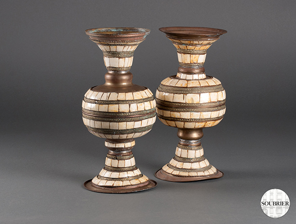 Oriental vases shaped calyx